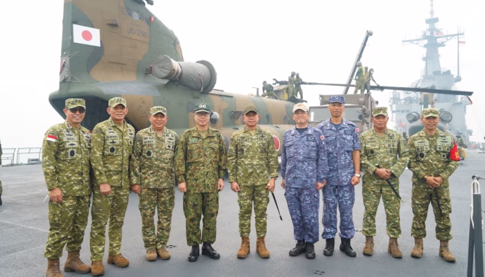 Panglima TNI Tinjau Kapal Jepang Bantu Atasi Karhutla