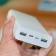 Naik Pesawat Bawa Power Bank? Ini Aturan Terbarunya