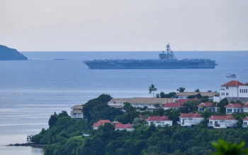 Bawa 4.800 Tentara, Kapal Induk AS George H.W. Bush Tiba Phuket