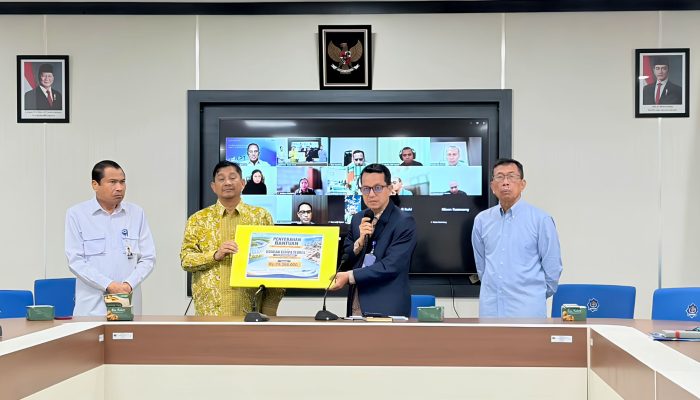 UTU Salurkan Bantuan Kemanusiaan untuk Korban Gempa Flores