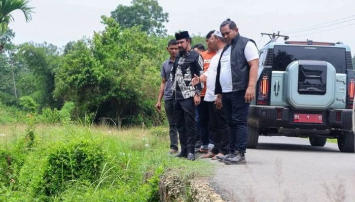 Al-Farlaky Tinjau Perbaikan Jalan Rusak
