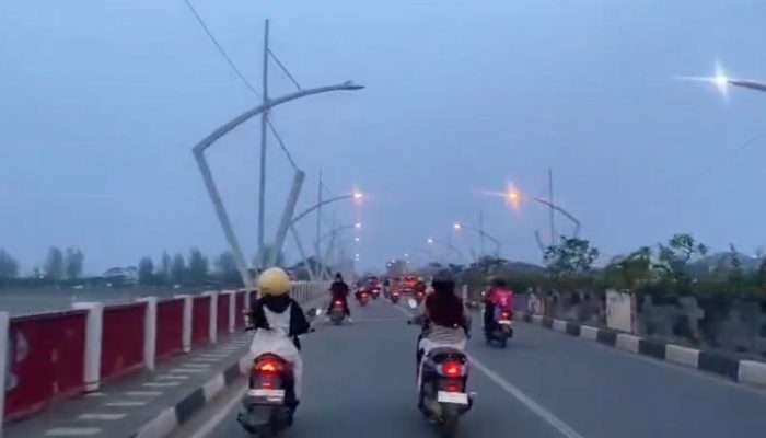 Banda Aceh Berkabut Asap, Warga Keluhkan Sesak Napas